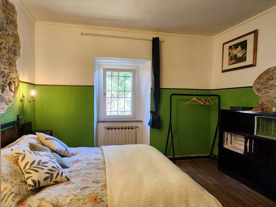 Bed, Decorative detail, Bedroom