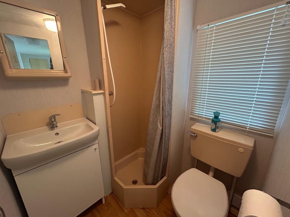 Cabanon dans le jardin Vacation rental in Gaillac