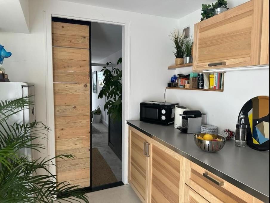 Studio rénové atypique à Marseille près des plages Apartment in Marseille