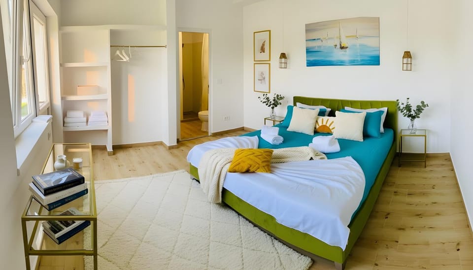 Bed, Bedroom