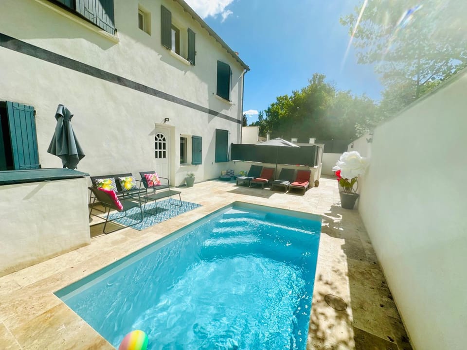 Villa Montplaisir, maison avec piscine privée à 800m du centre historique Villa in Avignon