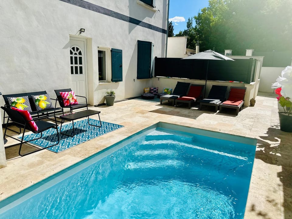 Villa Montplaisir, maison avec piscine privée à 800m du centre historique Villa in Avignon