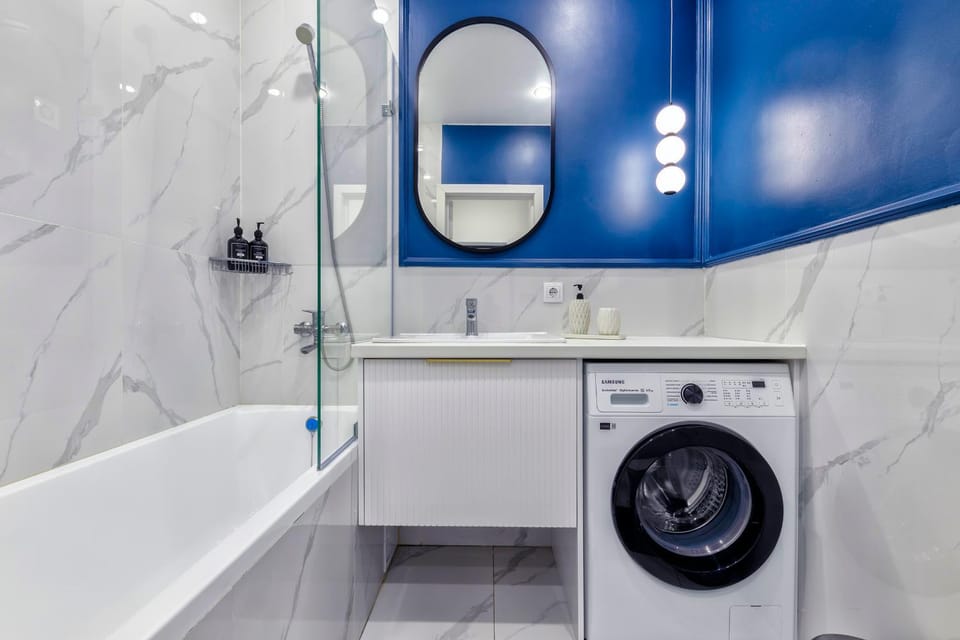 Shower, Bathroom, Bath, towels, washing machine