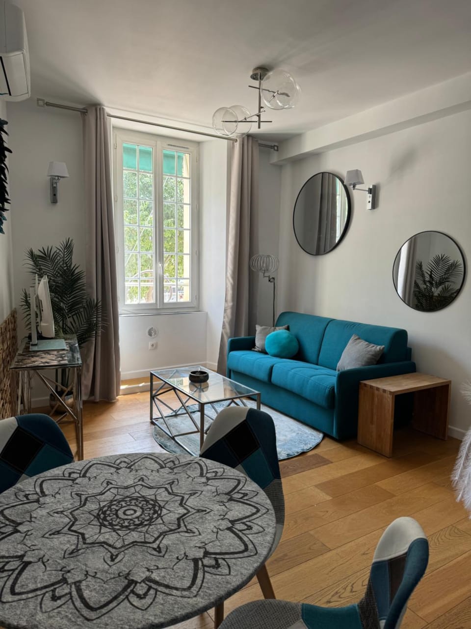 2- Cosy one bedroom apt 2-4p, located Place Nationale Apartment in Antibes