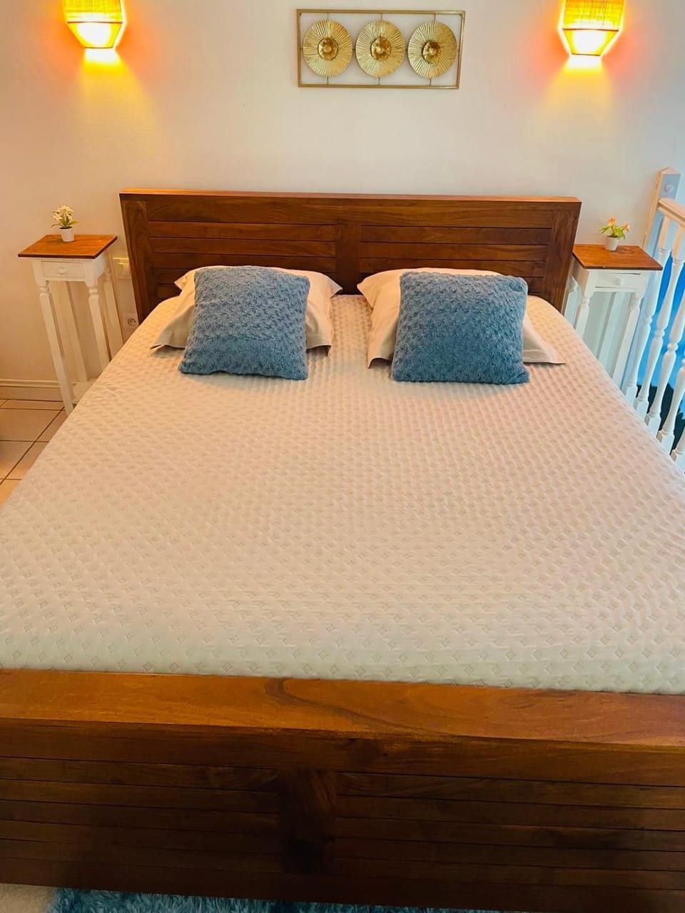 Bed, Photo of the whole room