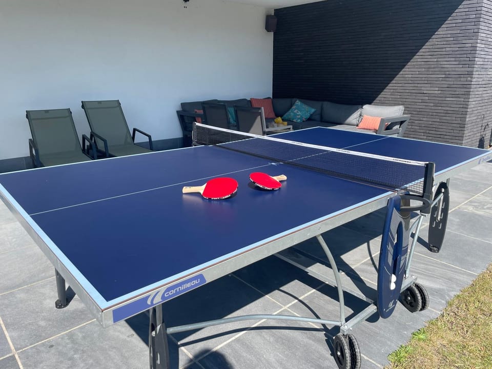 Table tennis