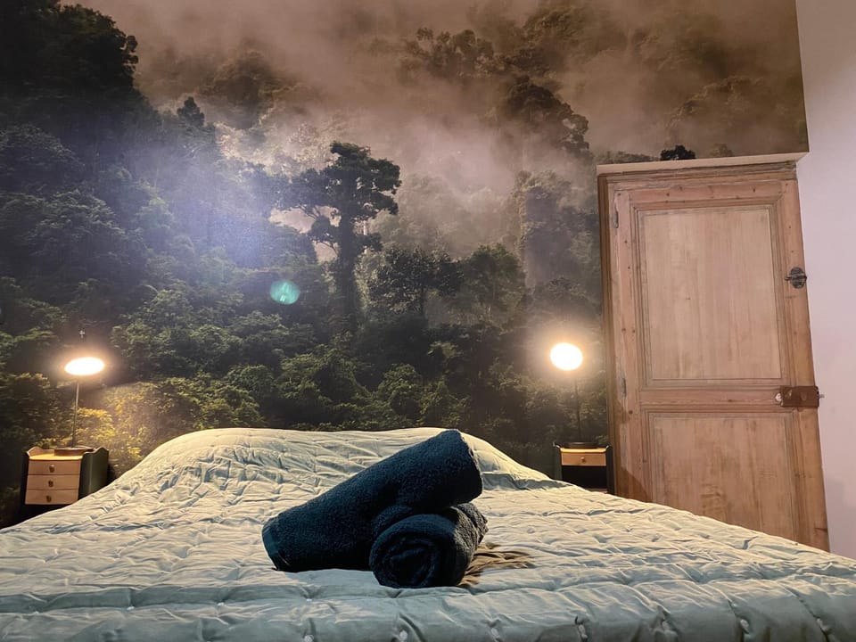 Bed, Bedroom
