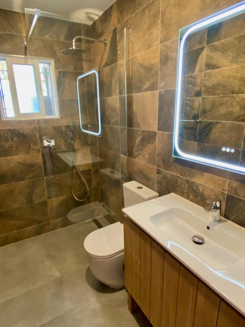 Stone Pines Eco Glamping Luxury tent in La Janda