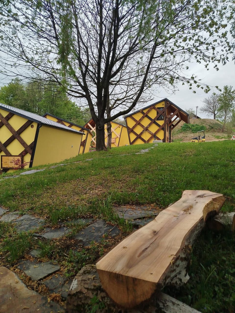 Glamping Kr'Bee House in Slovenia