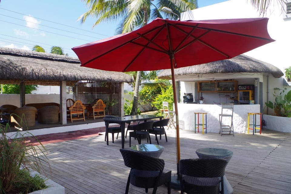 Restaurant/places to eat, Lounge or bar, Seating area