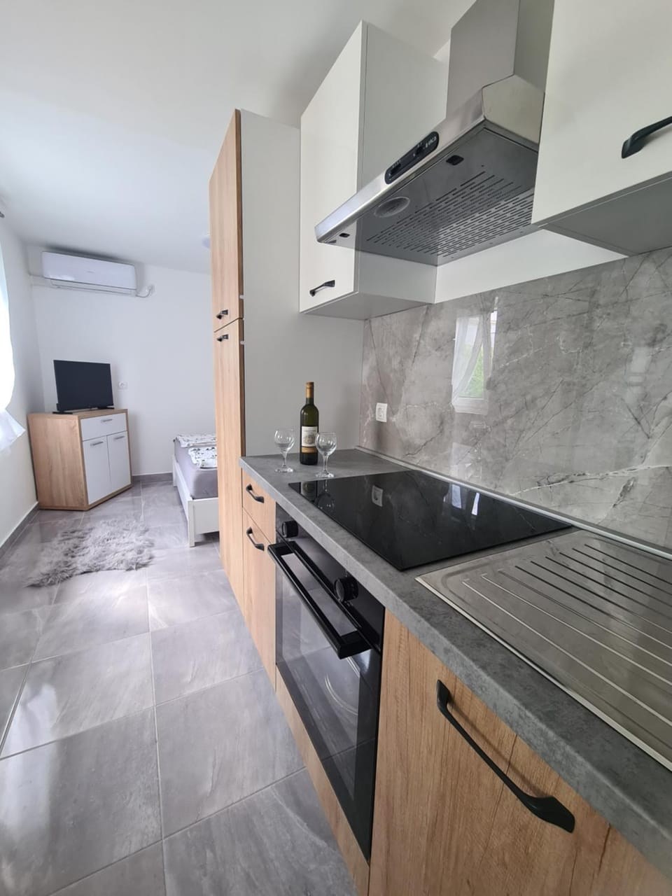 Kitchen or kitchenette