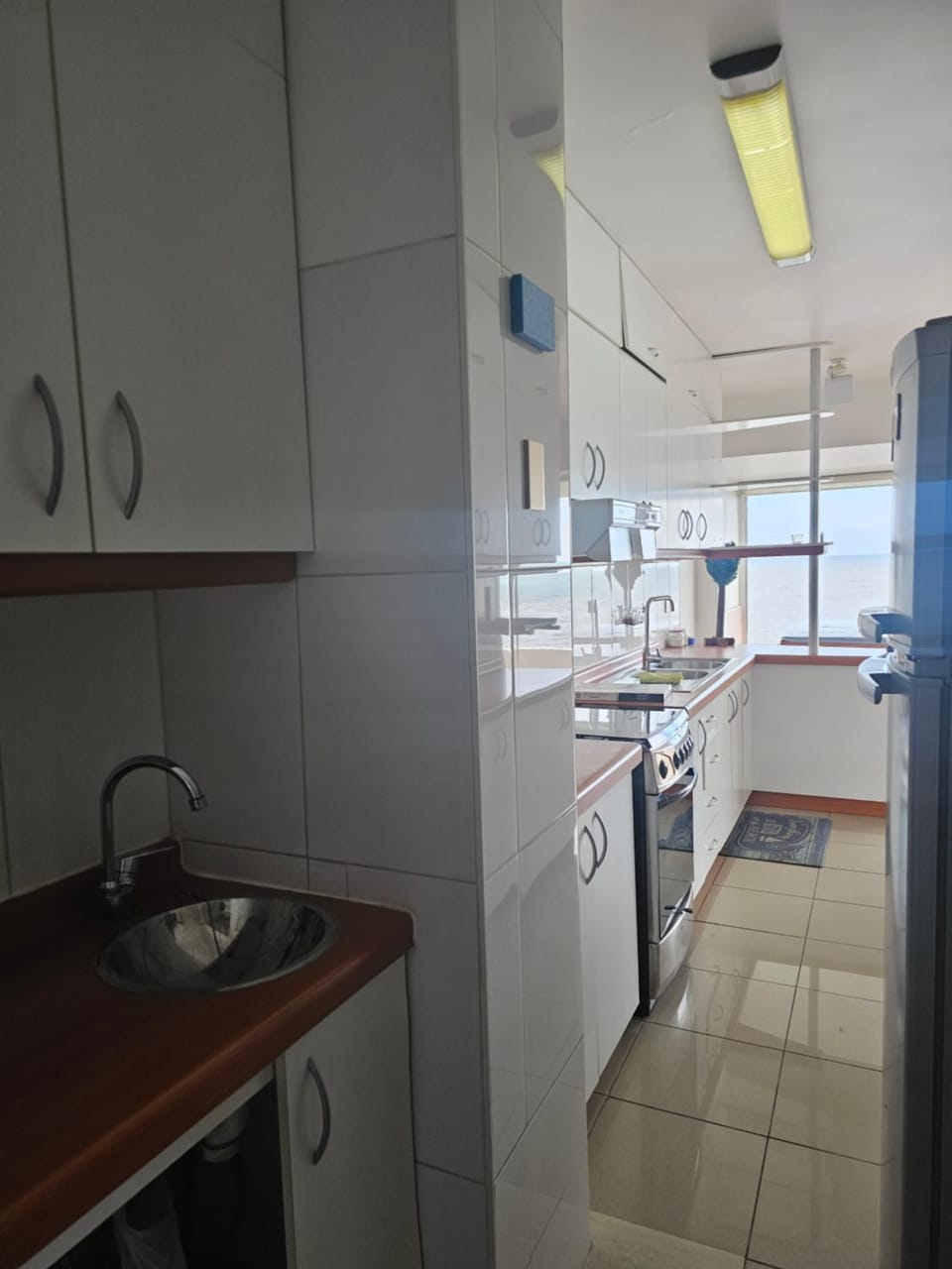 Kitchen or kitchenette, oven