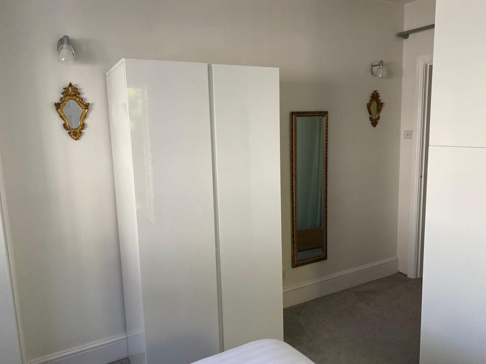 Coachmans Rest with free parking, kingsize or two single beds Apartment in Sandwich