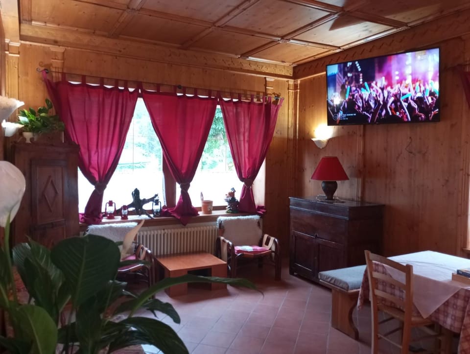 Communal lounge/ TV room, Seating area