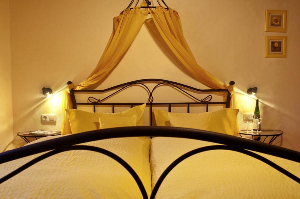 Alte Weinschänke Inn in Cochem-Zell