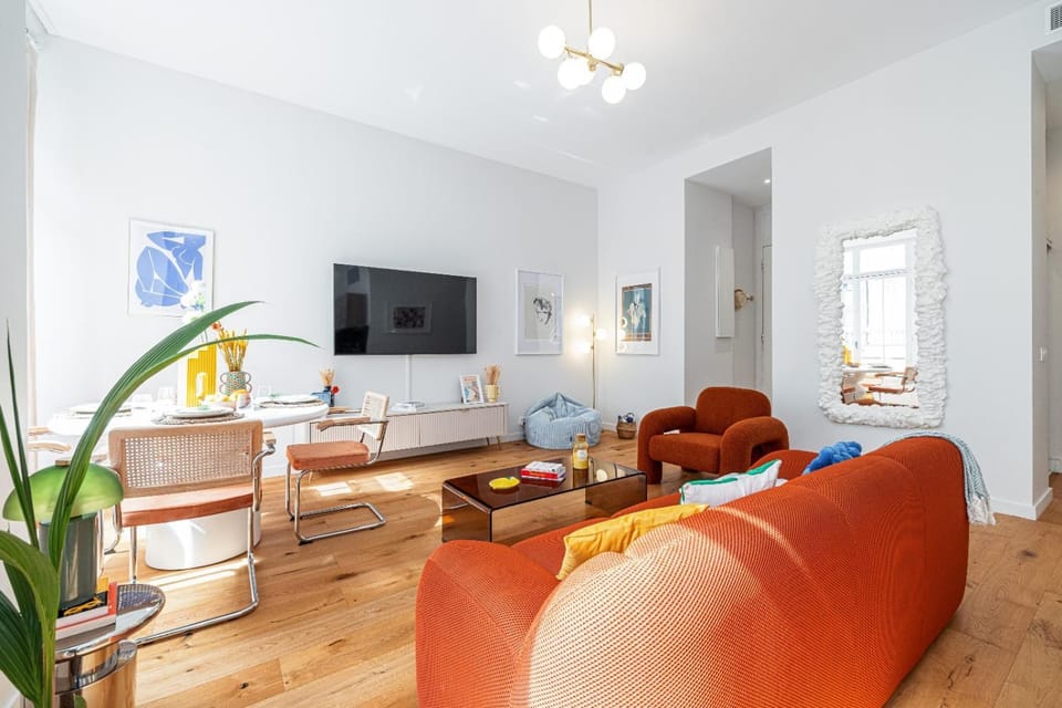 TV and multimedia, Living room, Dining area