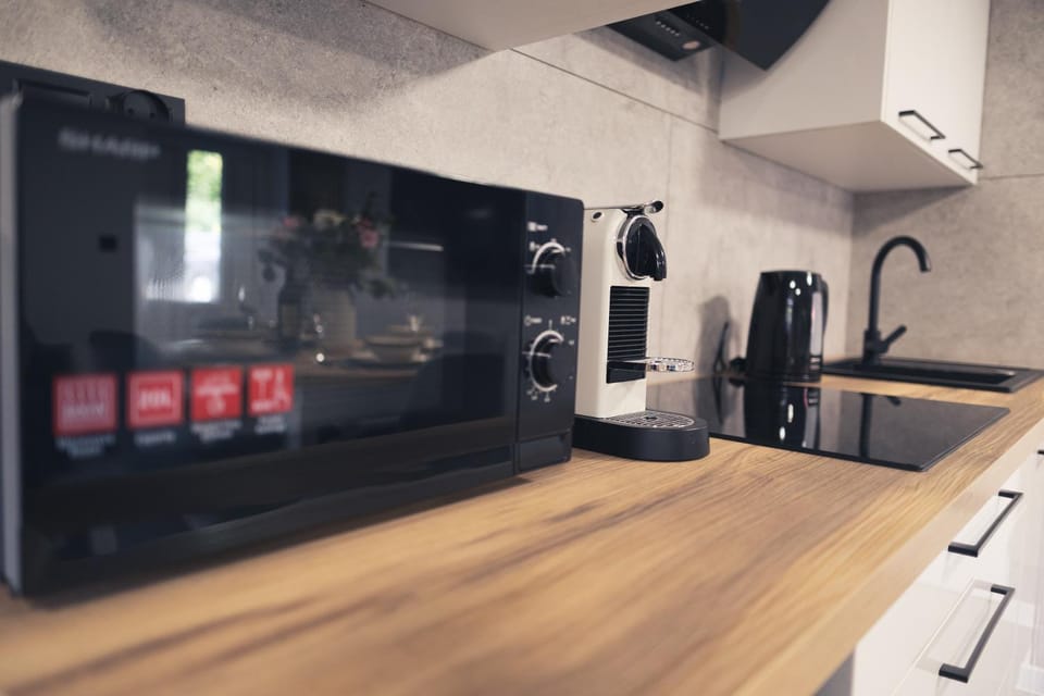 Coffee/tea facilities, Kitchen or kitchenette, microwave