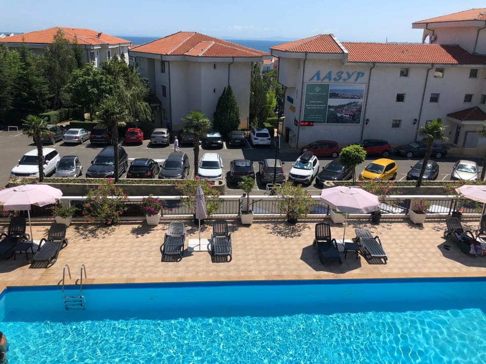 Pool view, Swimming pool