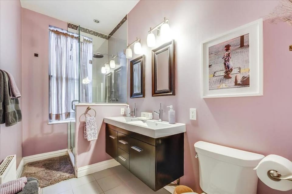 Artist Residence 3 Bedroom Brownstone House in Hoboken