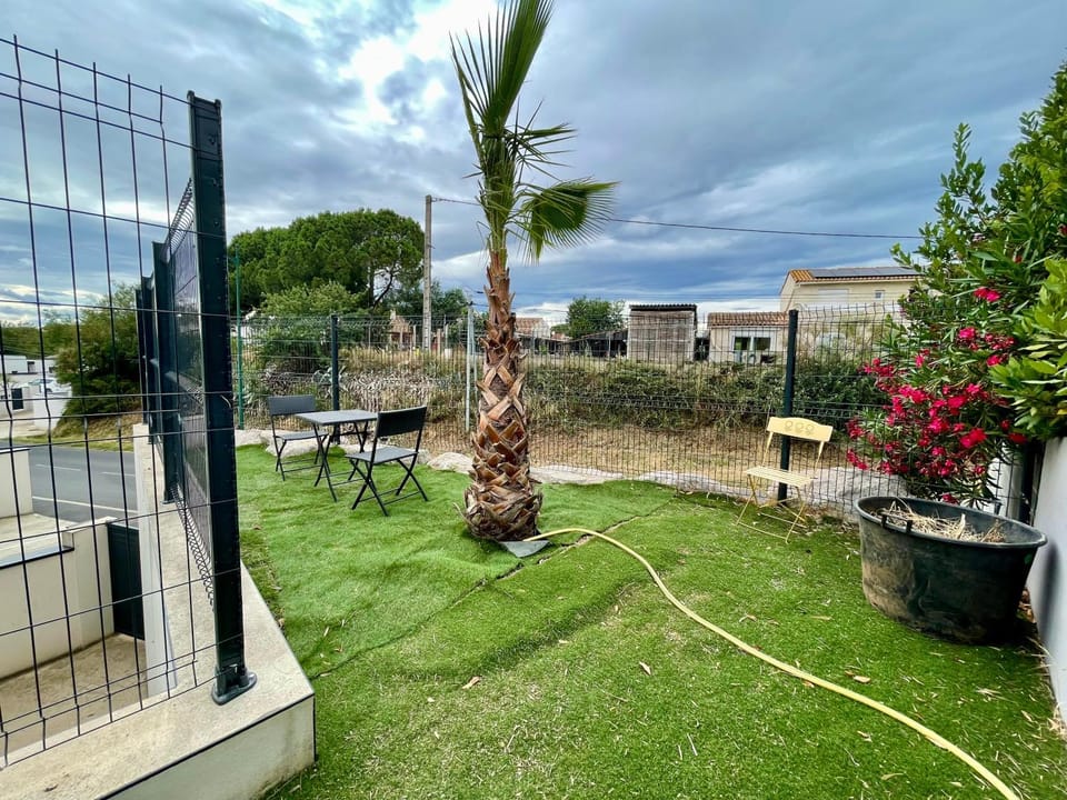 Patio, Garden, Garden, Balcony/Terrace, Garden view