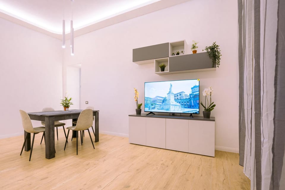 TV and multimedia, Dining area, Evening entertainment
