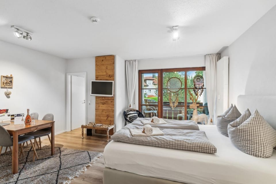 Living room, Bedroom