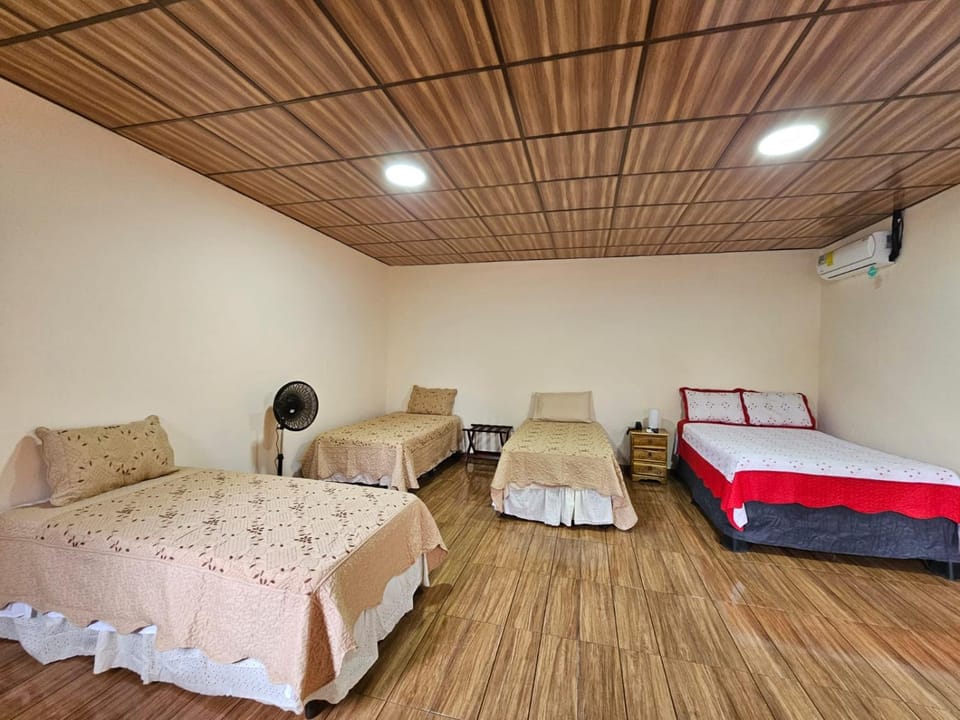 Pleasant Hostal Panama Apartment in Panama City, Panama