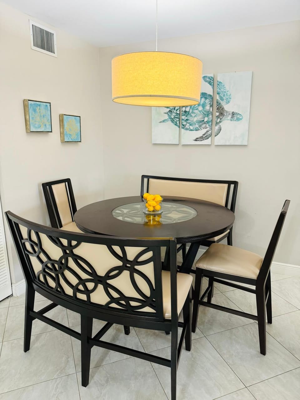 Seating area, Dining area
