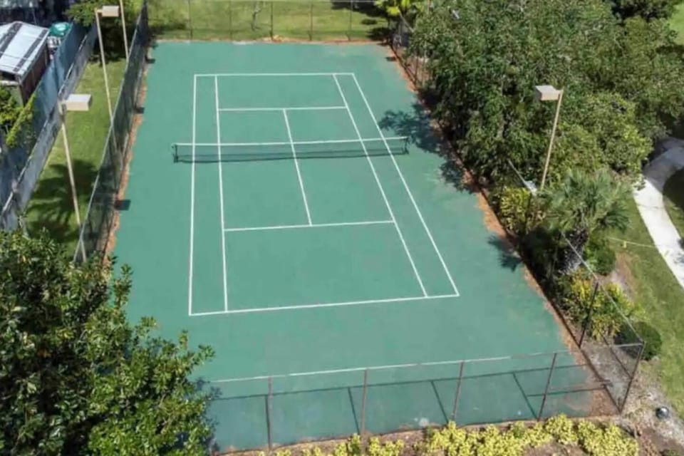 Tennis court