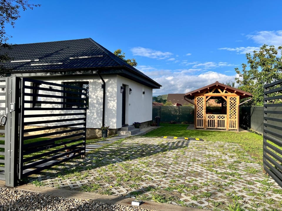 Property building, Garden, Garden view