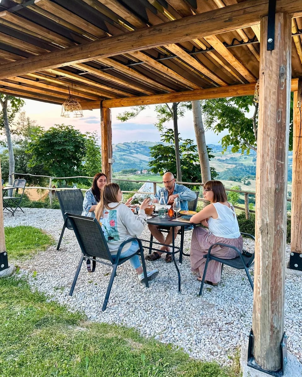 People, Living room, Dining area, Guests
