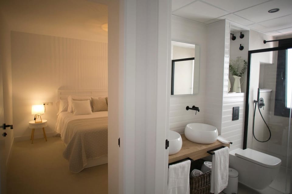 Bathroom, Photo of the whole room