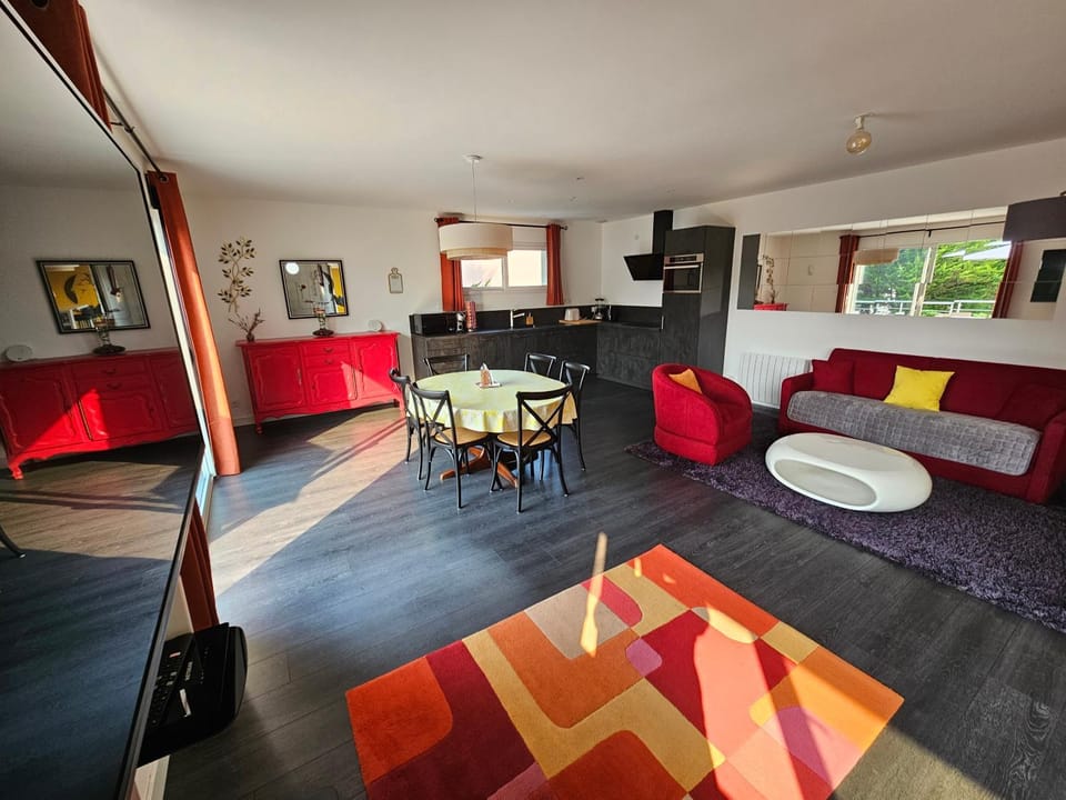 Living room, kitchen