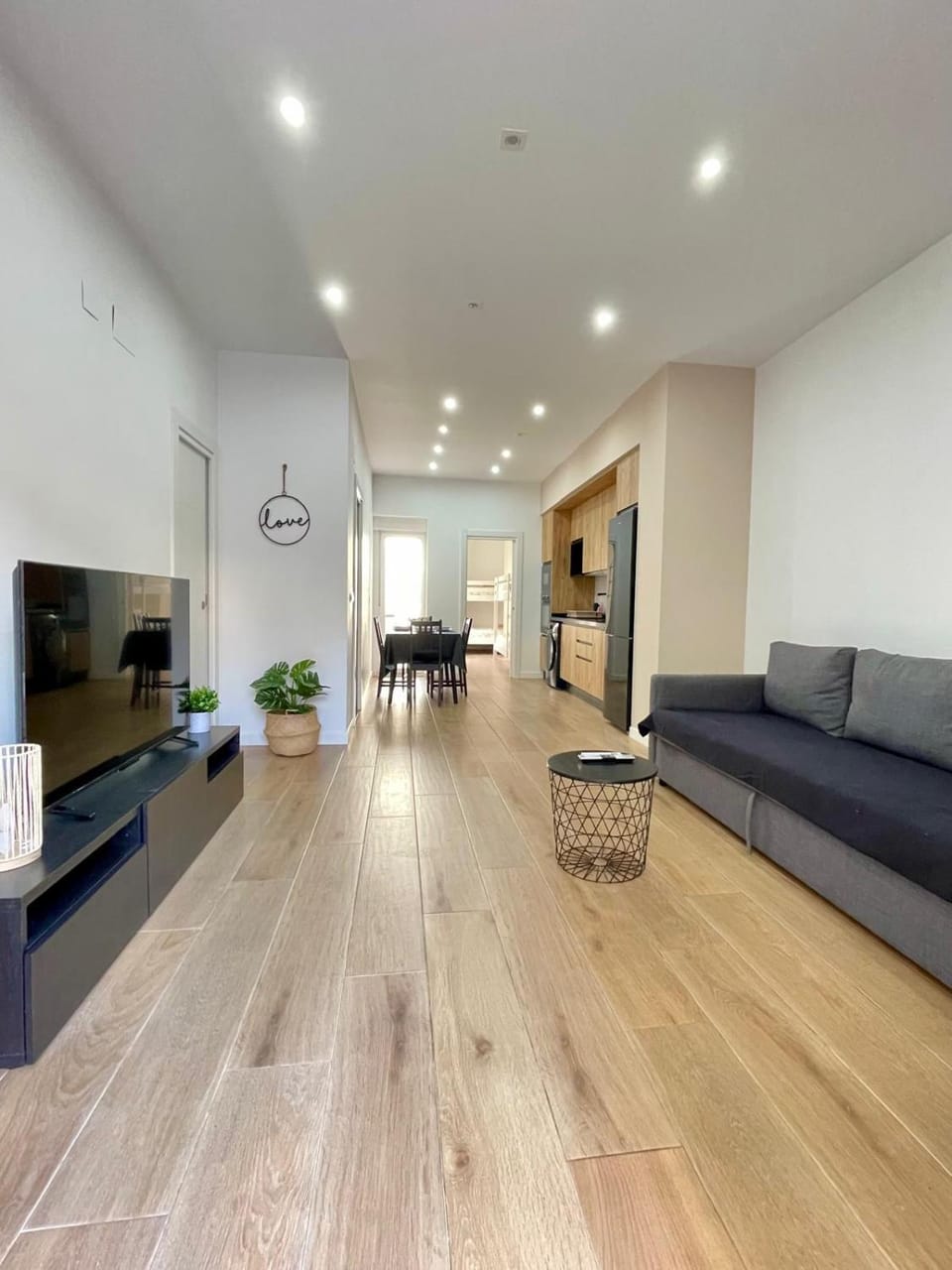 TV and multimedia, Living room, Seating area