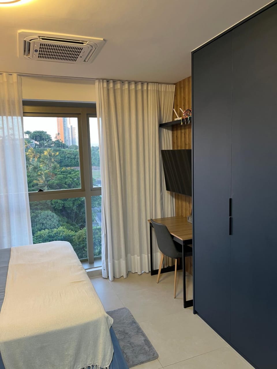 TV and multimedia, Photo of the whole room