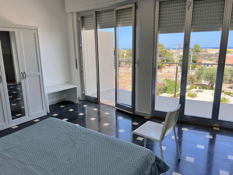 View (from property/room), Photo of the whole room