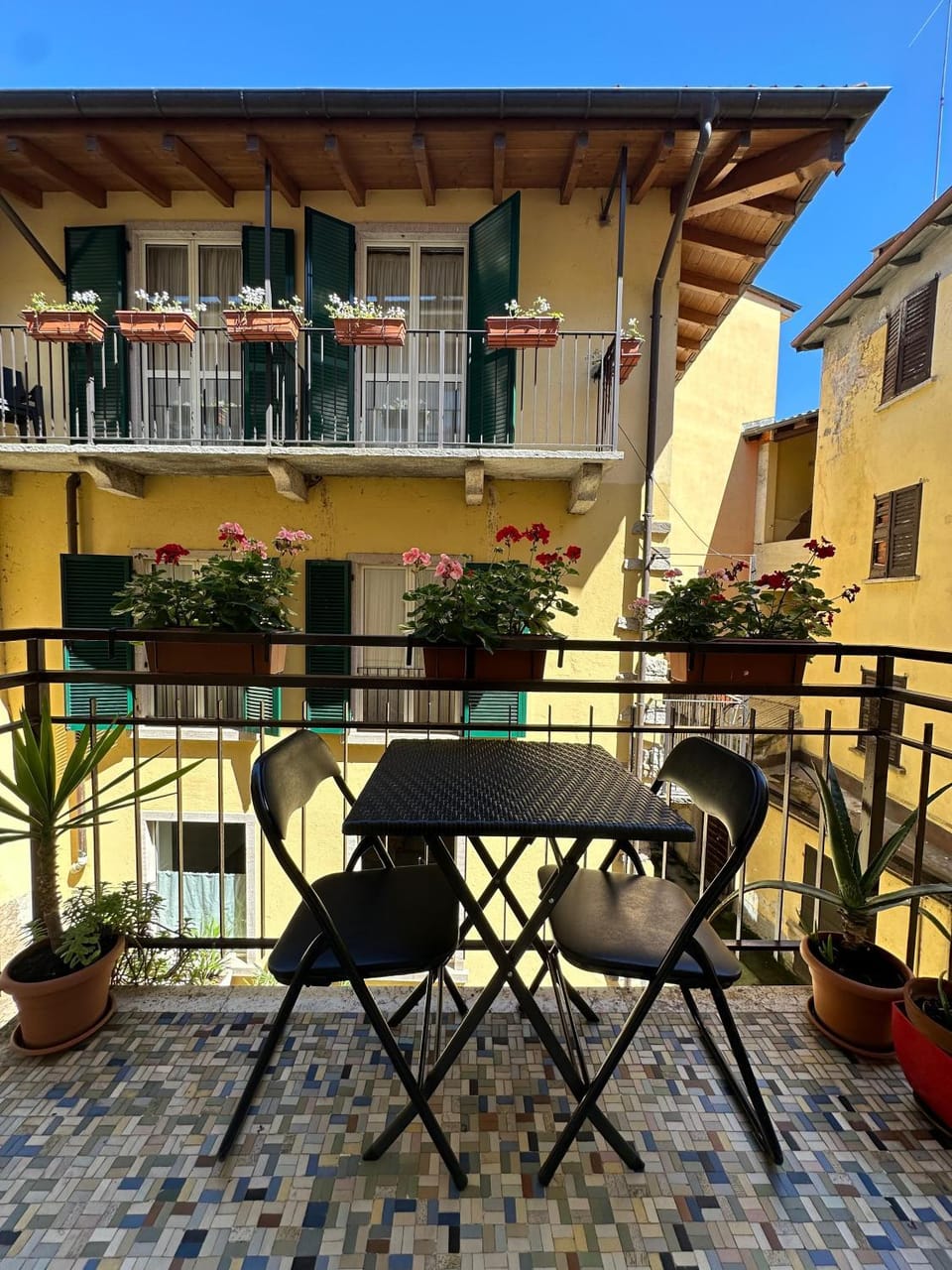 Property building, View (from property/room), Balcony/Terrace