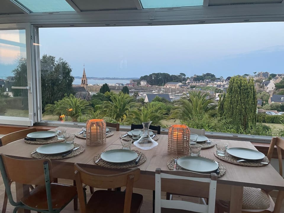 Dining area, Sea view, Sea view