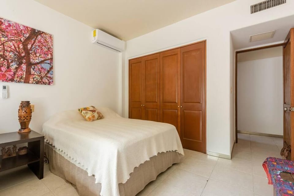 Stunning condo in excellent location Apartment in Cancun