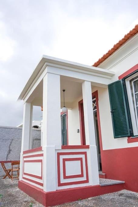 Renovated Traditional House w 3BR & Outdoor Space Villa in Funchal