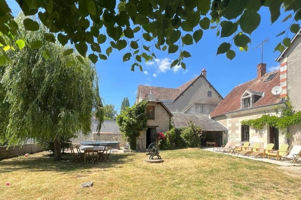 Property building, Natural landscape, Garden, Garden view