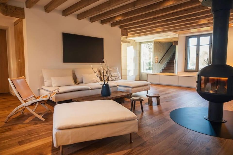 Communal lounge/ TV room, TV and multimedia, Living room, Seating area