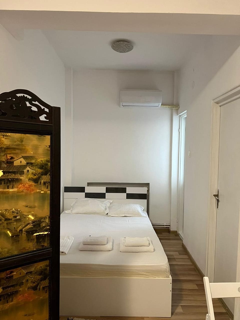 Studio Ultracentral Universitate Apartment in Bucharest
