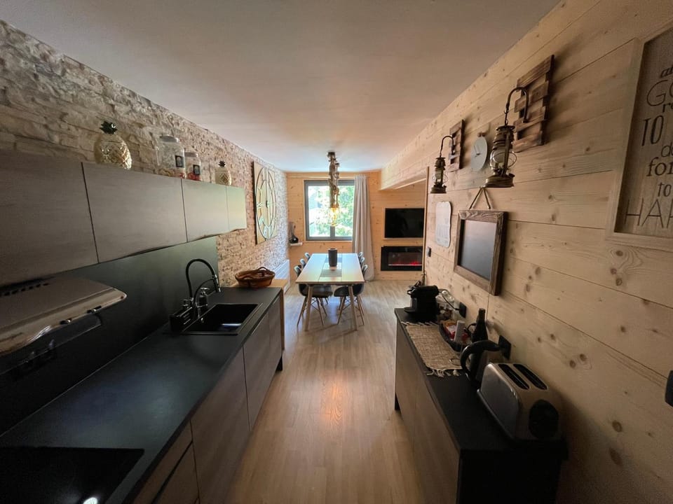 Appartement style chalet T4 Apartment in Uvernet-Fours