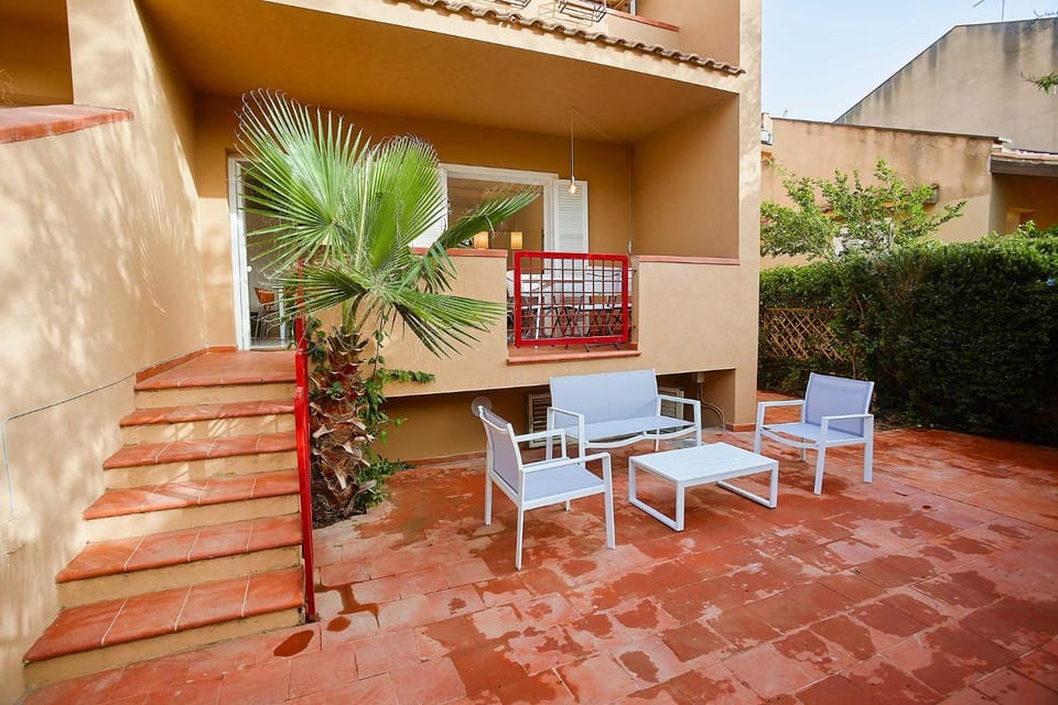 Property building, Garden, Garden