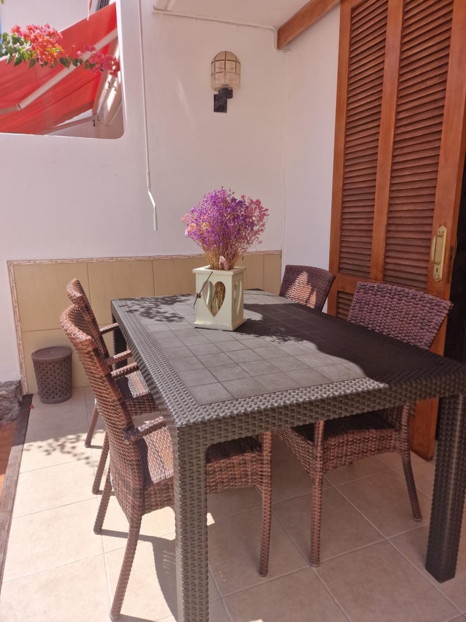 Off site, Balcony/Terrace