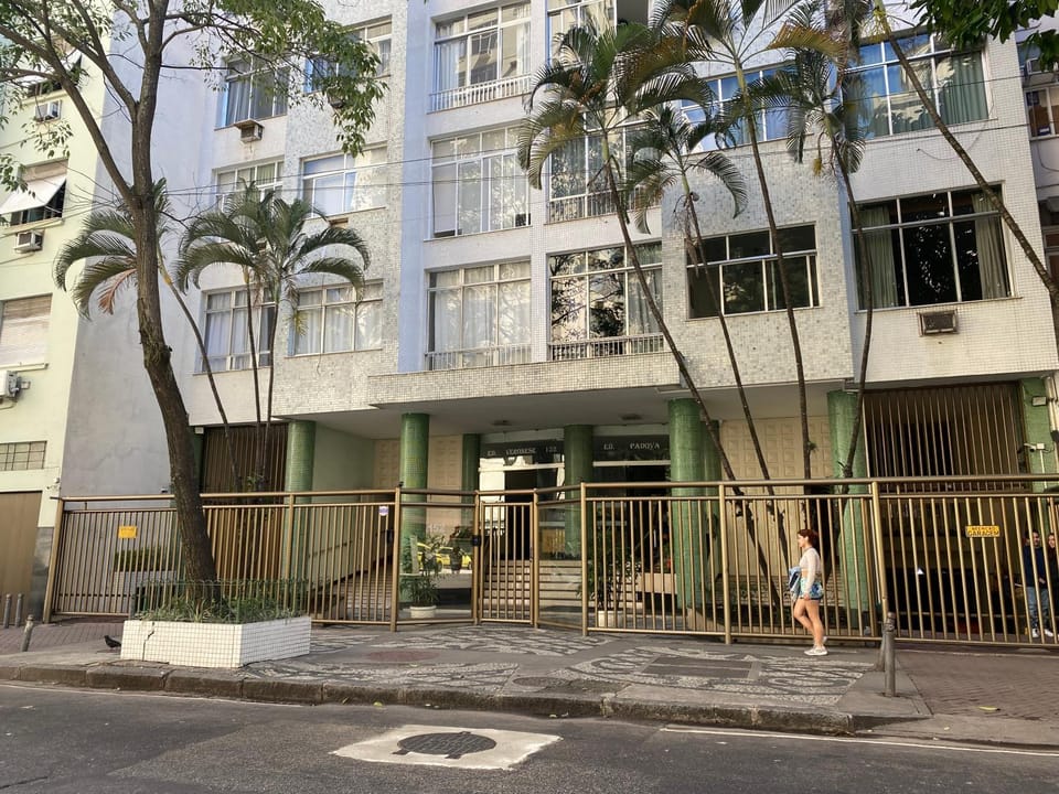 Property building, Facade/entrance, Day
