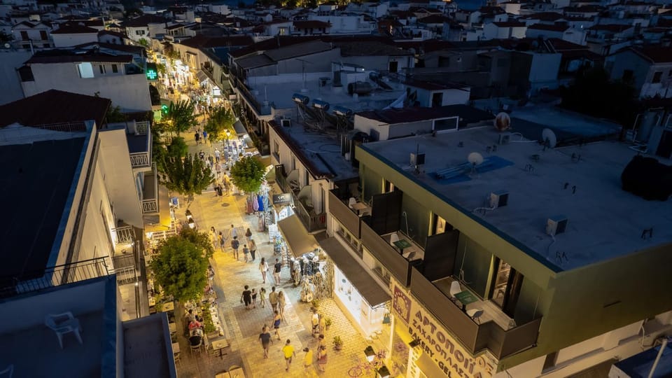 Night, Neighbourhood, Bird's eye view, Street view, Location