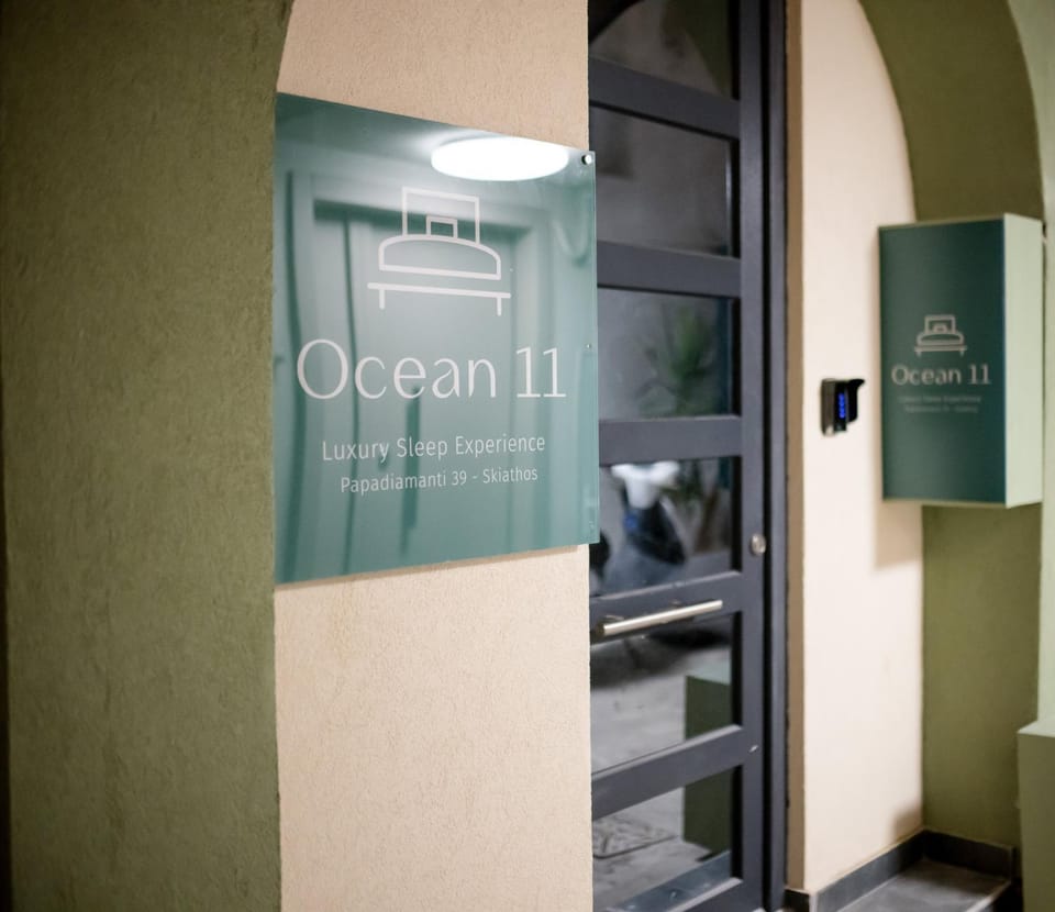 Facade/entrance, Property logo or sign