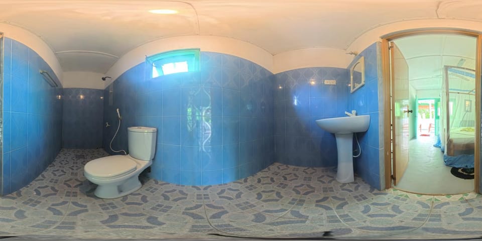 Asanka Surf House & Restaurant with pool Bed and Breakfast in Southern Province